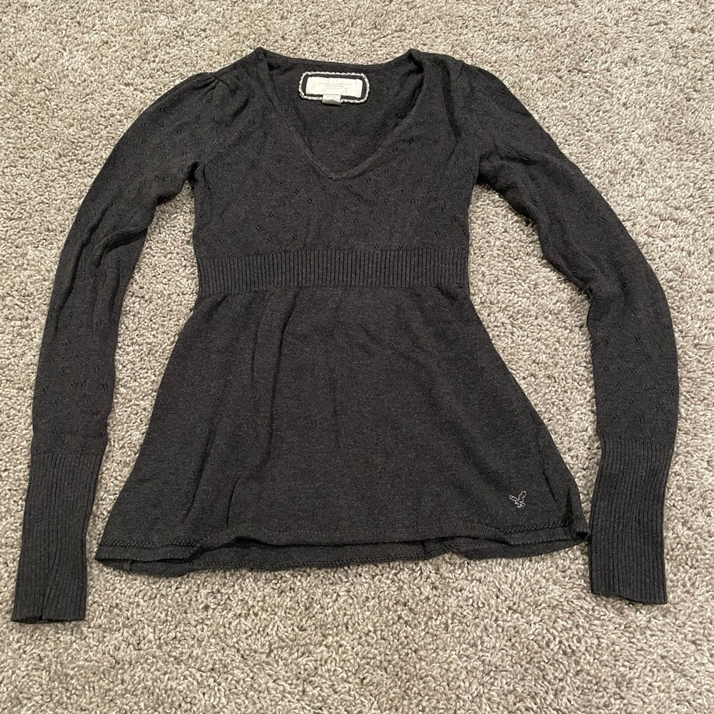 V-neck long sleeve sweater